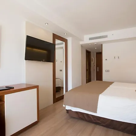 Hipotels Cala Millor Park 4*