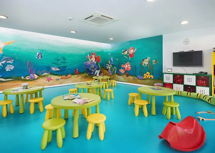 Hipotels Park Hotell 4*