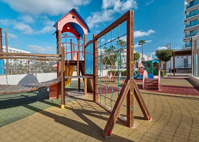 Hipotels Park Hotell