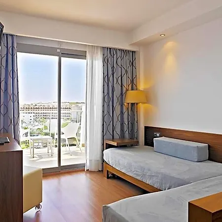 Hipotels Park 4*